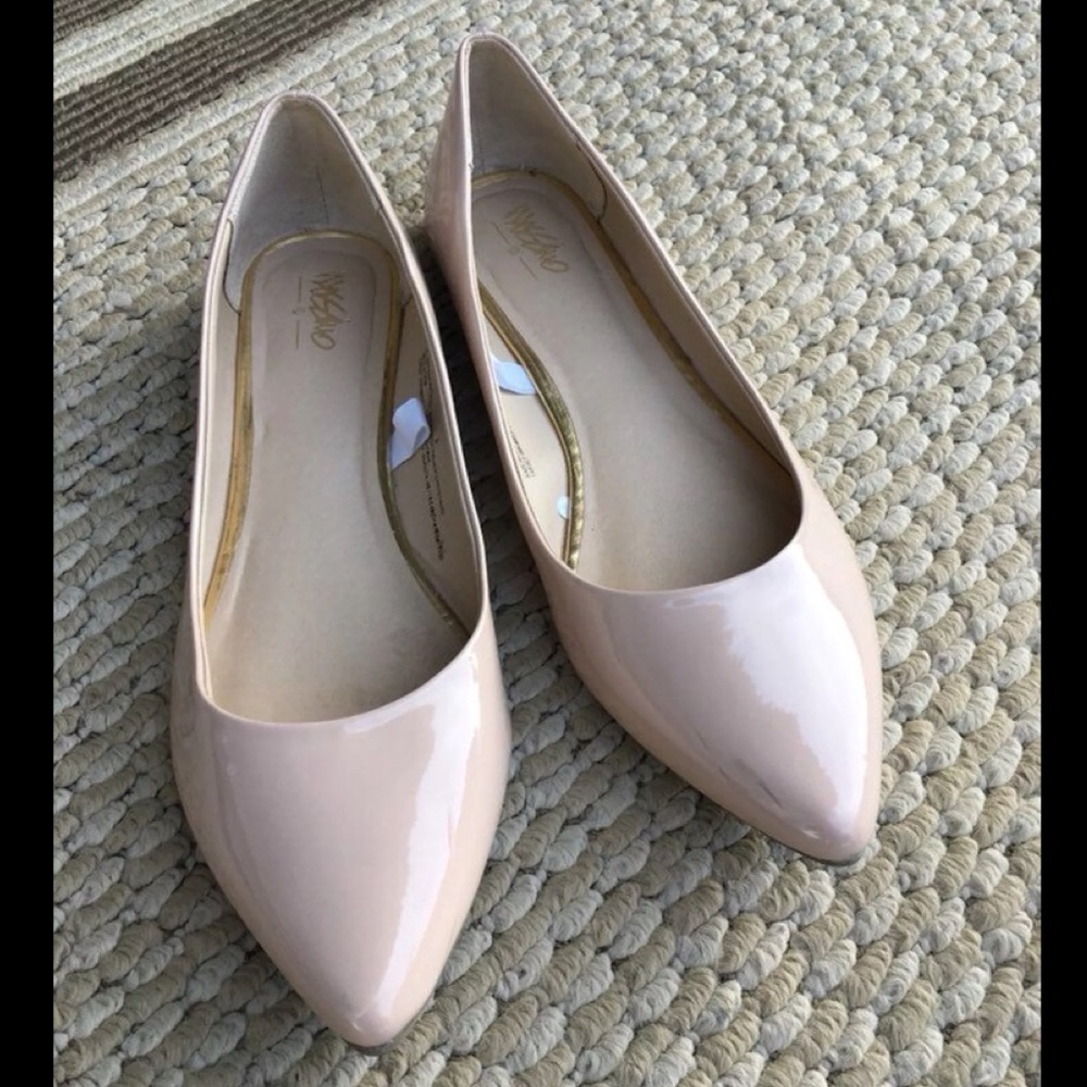 Nude flats